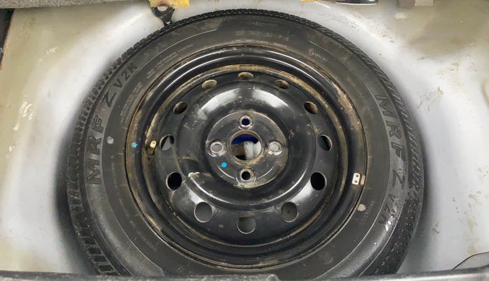 2013 Maruti Swift VXI, Petrol, Manual, 76,061 km, Spare Tyre