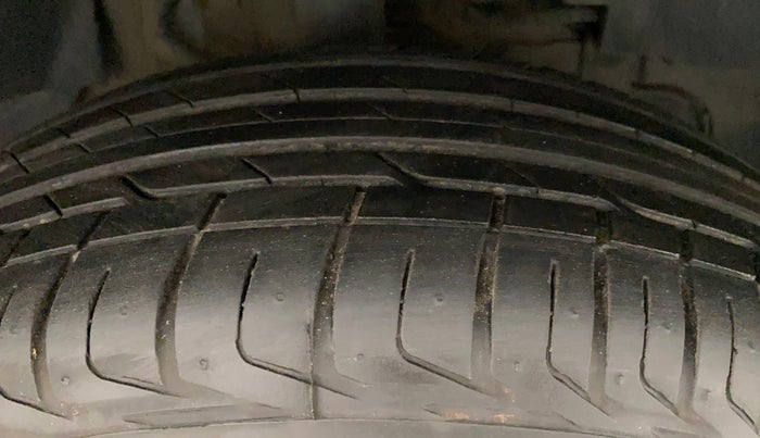 2020 Tata NEXON XZA PLUS PETROL DUAL TONE, Petrol, Automatic, 59,649 km, Right Front Tyre Tread