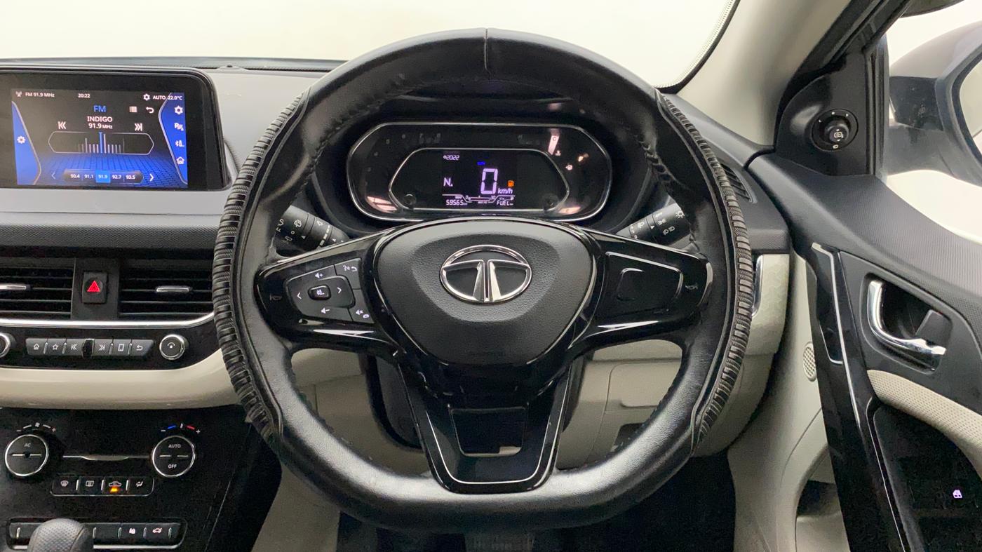 2020 Tata NEXON XZA PLUS PETROL DUAL TONE, Petrol, Automatic, 59,649 km, Steering Wheel Close Up