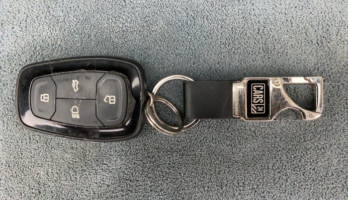 2020 Tata NEXON XZA PLUS PETROL DUAL TONE, Petrol, Automatic, 59,649 km, Key Close Up