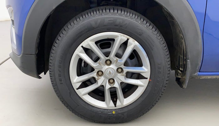 2020 Renault TRIBER RXT AMT, Petrol, Automatic, 27,380 km, Left Front Wheel