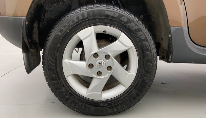 2013 Renault Duster 85 PS RXL, Diesel, Manual, 66,084 km, Right Rear Wheel