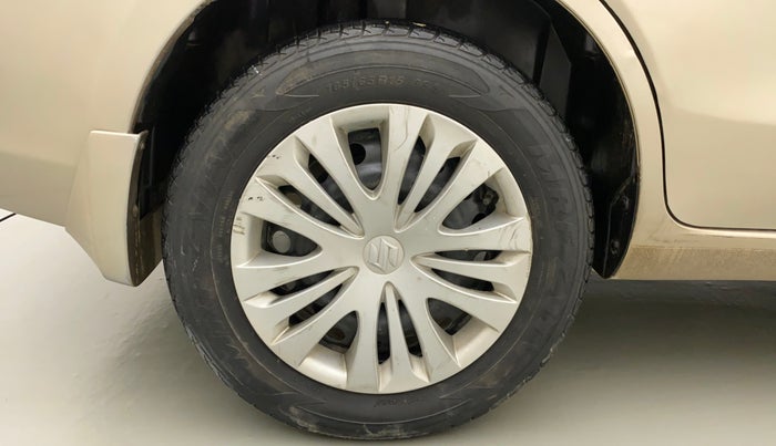 2013 Maruti Ertiga VXI, Petrol, Manual, 31,932 km, Right Rear Wheel