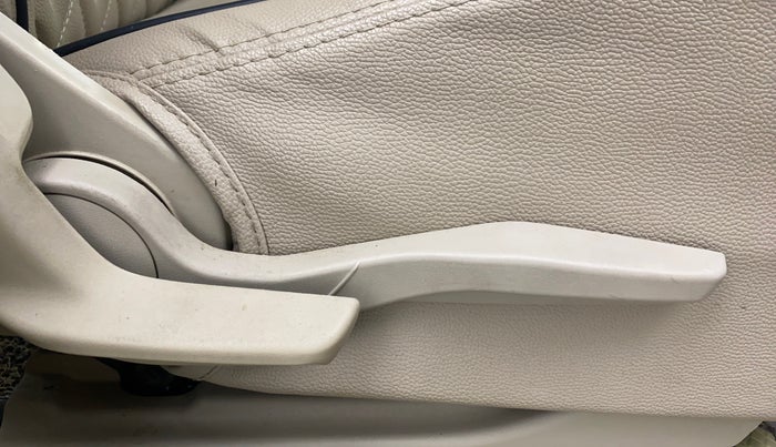 2021 Maruti Dzire ZXI, Petrol, Manual, 31,530 km, Driver Side Adjustment Panel