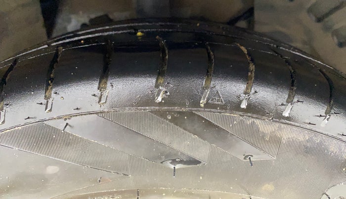 2014 Tata Zest XM PETROL, Petrol, Manual, 89,294 km, Right Front Tyre Tread