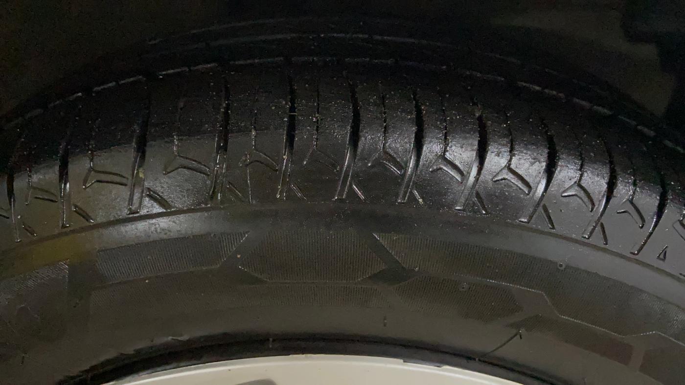 2020 Maruti Celerio ZXI, Petrol, Manual, 77,618 km, Right Front Tyre Tread