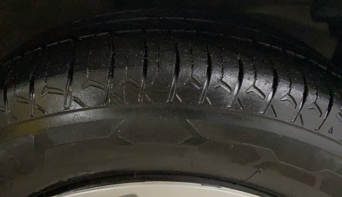 2020 Maruti Celerio ZXI, Petrol, Manual, 77,616 km, Right Front Tyre Tread