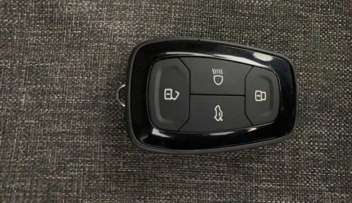 2021 Tata ALTROZ XZ PETROL, Petrol, Manual, 93,195 km, Key Close Up