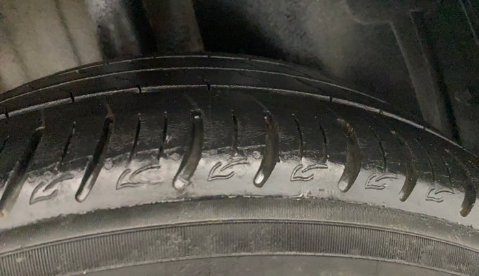 2021 Tata ALTROZ XZ PETROL, Petrol, Manual, 93,195 km, Left Rear Tyre Tread
