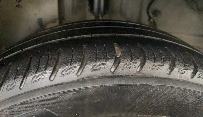 2021 Tata ALTROZ XZ PETROL, Petrol, Manual, 93,195 km, Right Rear Tyre Tread