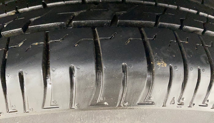 2018 Hyundai Creta SX 1.6 DIESEL, Diesel, Manual, 1,41,898 km, Left Rear Tyre Tread