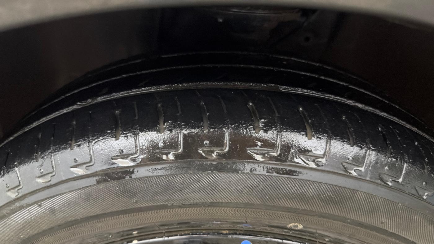 2023 Maruti IGNIS ZETA 1.2 AMT, Petrol, Automatic, 37,218 km, Left Front Tyre Tread