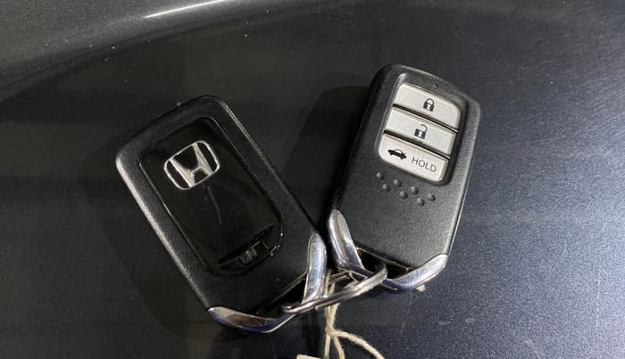 2023 Honda City 1.5L I-VTEC V MT 5TH GEN, Petrol, Manual, 44,323 km, Key Close Up