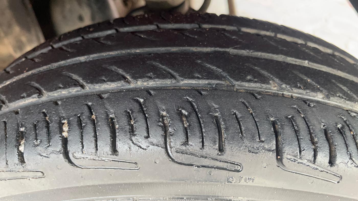 2012 Maruti Alto 800 LXI, Petrol, Manual, 1,39,471 km, Left Rear Tyre Tread