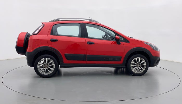 2014 Fiat Avventura EMOTION MULTIJET 1.3, Diesel, Manual, 33,350 km, Right Side