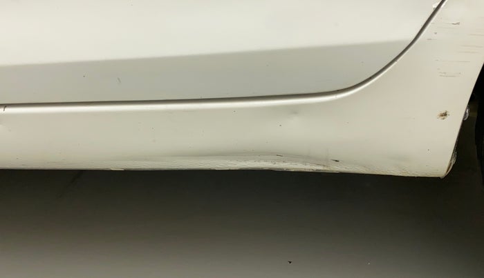 2014 Maruti Swift VDI, Diesel, Manual, 44,060 km, Left running board - Slightly dented