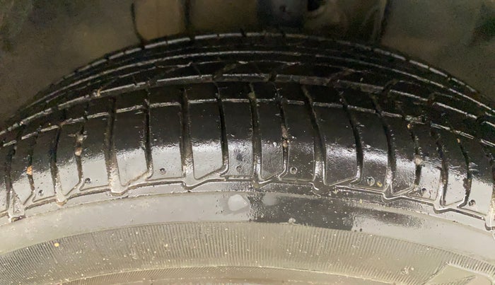 2021 Tata Tiago XZA PLUS PETROL, Petrol, Automatic, 18,118 km, Right Front Tyre Tread