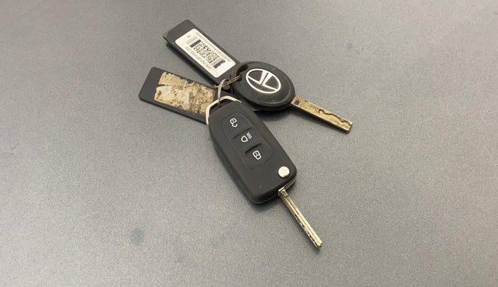 2021 Tata Tiago XZA PLUS PETROL, Petrol, Automatic, 18,118 km, Key Close Up