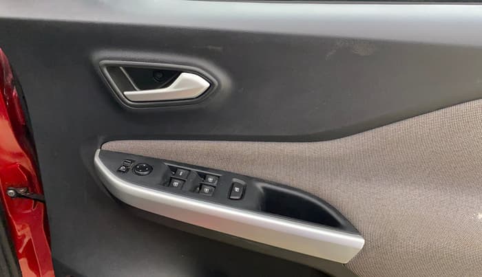 2021 Nissan MAGNITE XL, Petrol, Manual, 30,841 km, Driver Side Door Panels Control