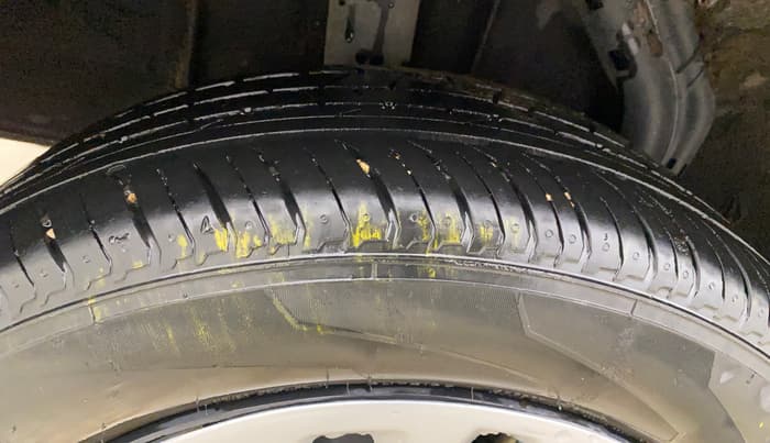 2021 Nissan MAGNITE XL, Petrol, Manual, 30,841 km, Right Rear Tyre Tread