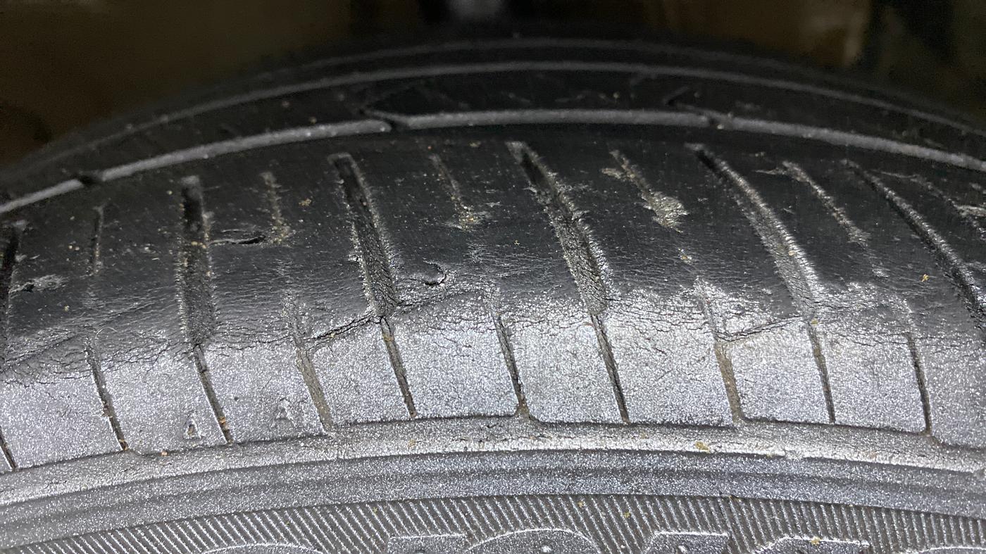 2020 Hyundai Verna 1.6 VTVT SX + AT, Petrol, Automatic, 69,924 km, Right Front Tyre Tread