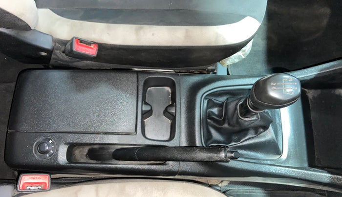 2020 Renault TRIBER RXL MT, Petrol, Manual, 87,663 km, Gear Lever