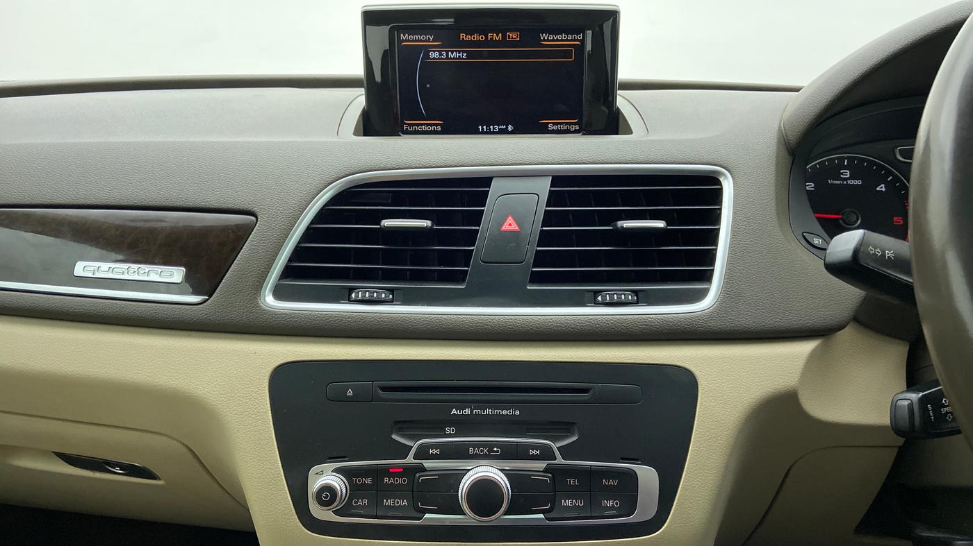 2015 Audi Q3 35 TDI Quattro, Diesel, Automatic, 52,771 km, Infotainment System