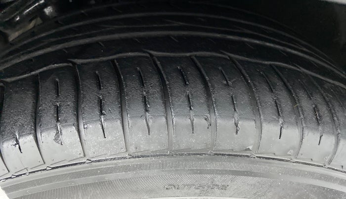 2015 Audi Q3 35 TDI Quattro, Diesel, Automatic, 52,771 km, Right Front Tyre Tread
