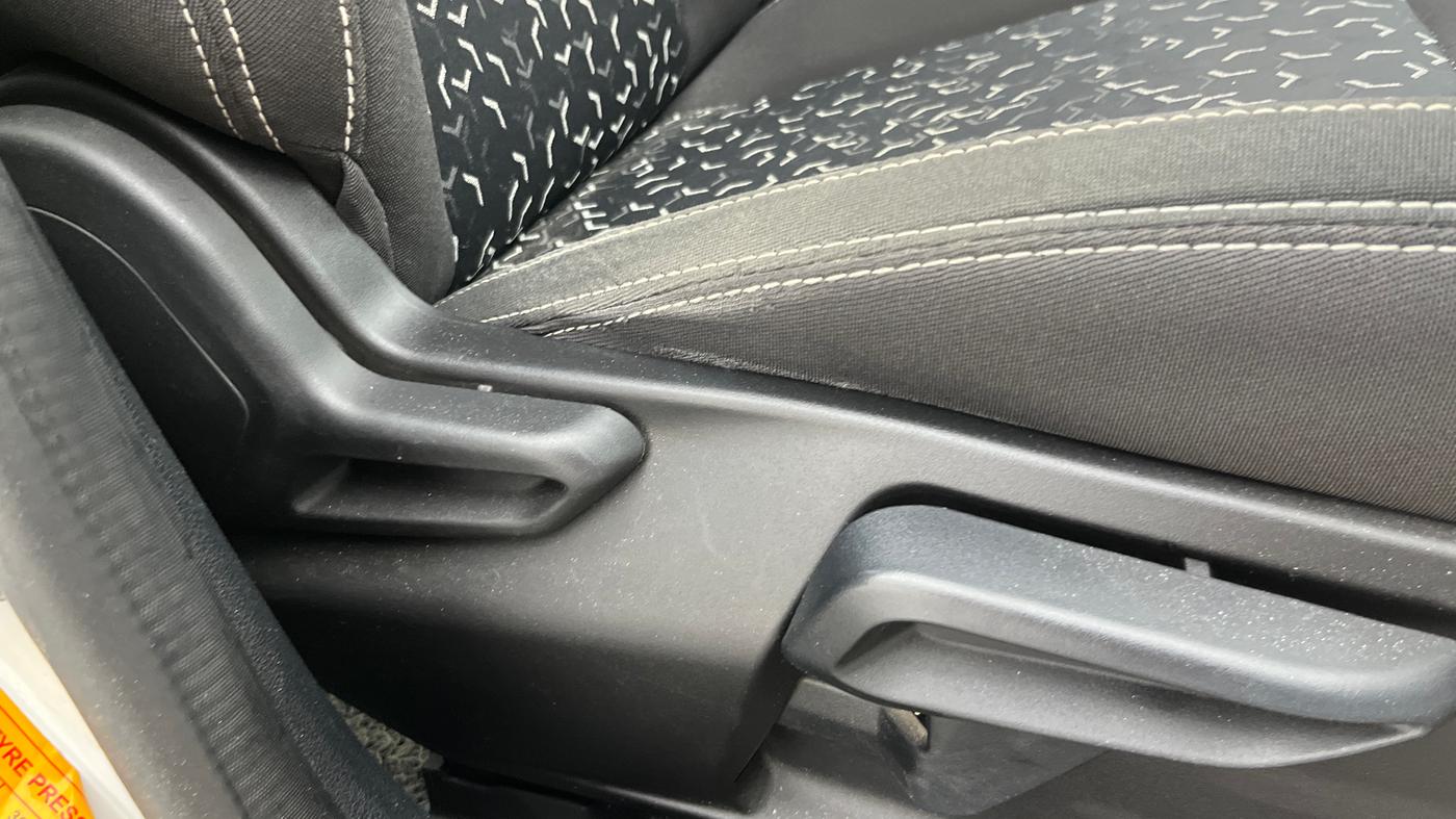 2020 Tata Tiago XZ PLUS PETROL, Petrol, Manual, 53,908 km, Driver Side Adjustment Panel