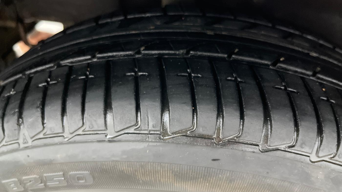 2020 Tata Tiago XZ PLUS PETROL, Petrol, Manual, 53,908 km, Right Rear Tyre Tread