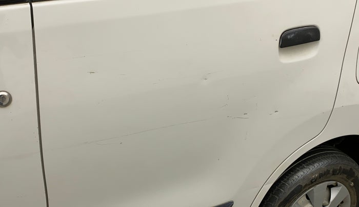 2017 Maruti Wagon R 1.0 LXI CNG, CNG, Manual, 80,667 km, Rear left door - Minor scratches