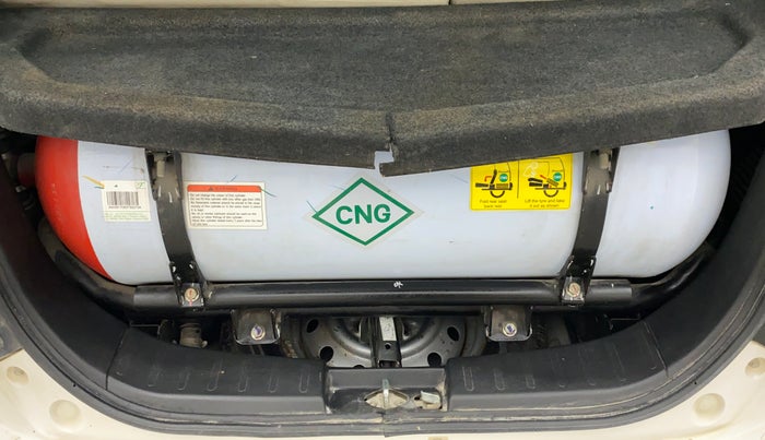 2017 Maruti Wagon R 1.0 LXI CNG, CNG, Manual, 80,667 km, Boot Inside