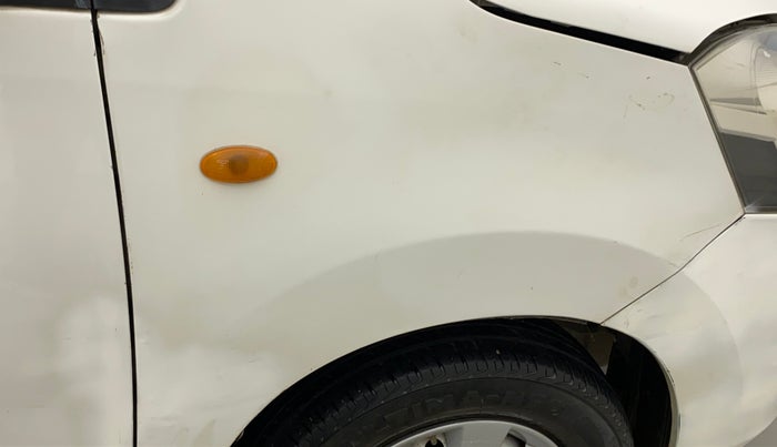 2017 Maruti Wagon R 1.0 LXI CNG, CNG, Manual, 80,667 km, Right fender - Minor scratches