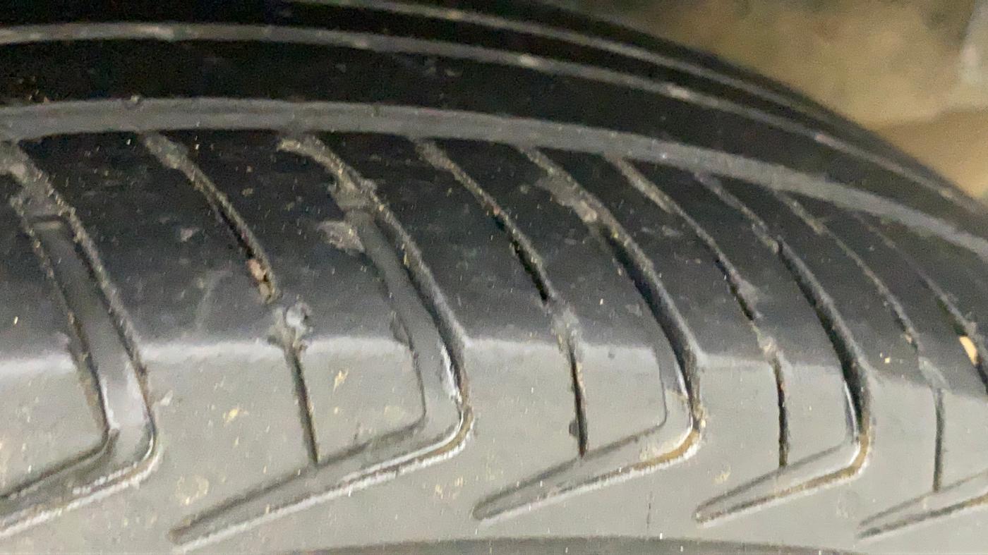 2017 Maruti Wagon R 1.0 LXI CNG, CNG, Manual, 80,667 km, Right Rear Tyre Tread