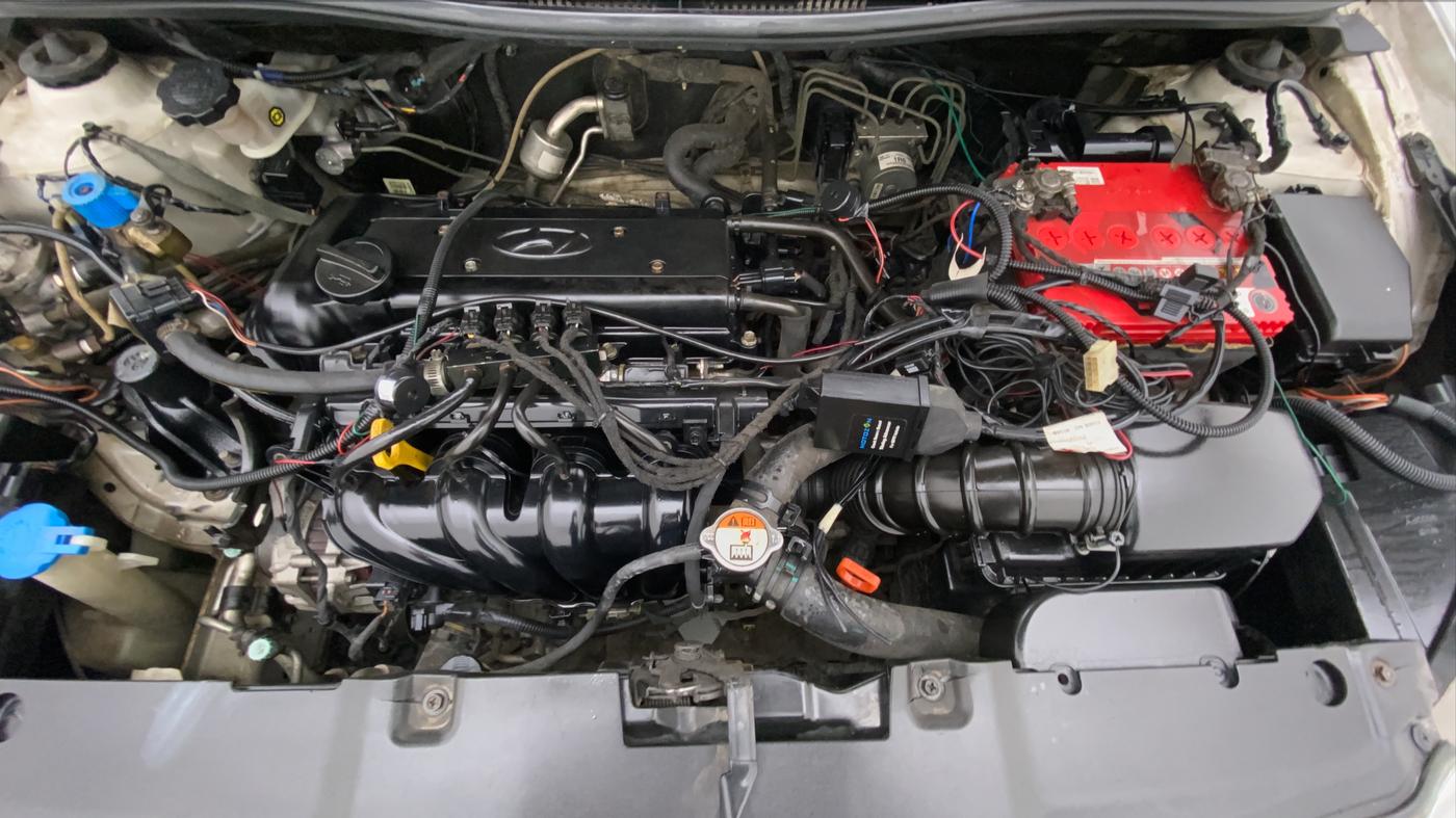 2014 Hyundai Verna FLUIDIC 1.6 VTVT SX AT, CNG, Automatic, 38,034 km, Open Bonet