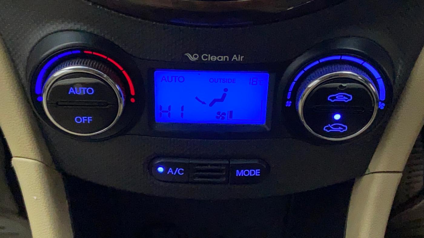 2014 Hyundai Verna FLUIDIC 1.6 VTVT SX AT, CNG, Automatic, 38,034 km, Automatic Climate Control