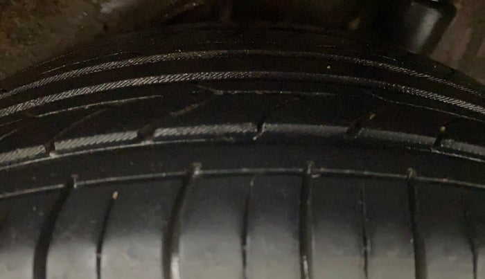 2012 Honda Brio S MT, Petrol, Manual, 99,357 km, Left Rear Tyre Tread