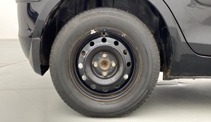 2012 Maruti Swift VDI, Diesel, Manual, 97,437 km, Right Rear Wheel