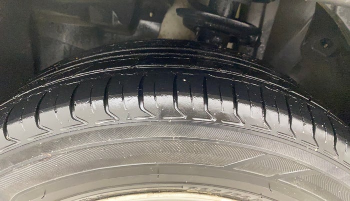 2018 Jeep Compass SPORT 2.0 DIESEL, Diesel, Manual, 96,025 km, Left Front Tyre Tread