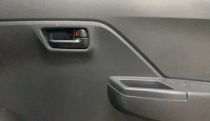 2022 Maruti Alto K10 VXI, Petrol, Manual, 37,595 km, Driver Side Door Panels Control