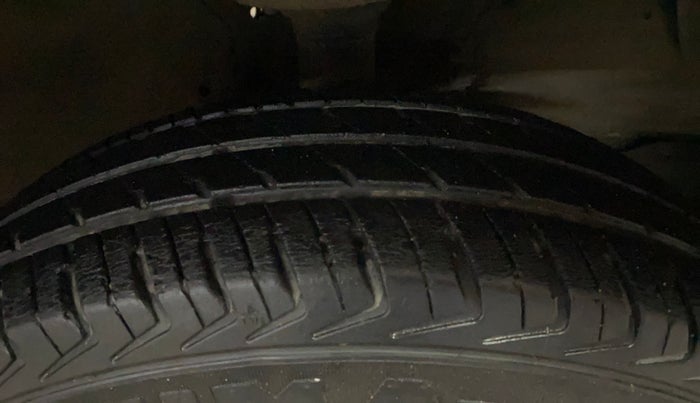 2022 Maruti Alto K10 VXI, Petrol, Manual, 37,595 km, Right Front Tyre Tread