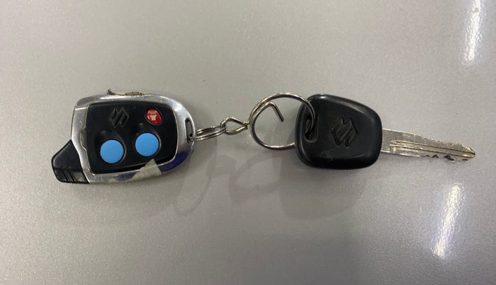 2022 Maruti Alto K10 VXI, Petrol, Manual, 37,595 km, Key Close Up