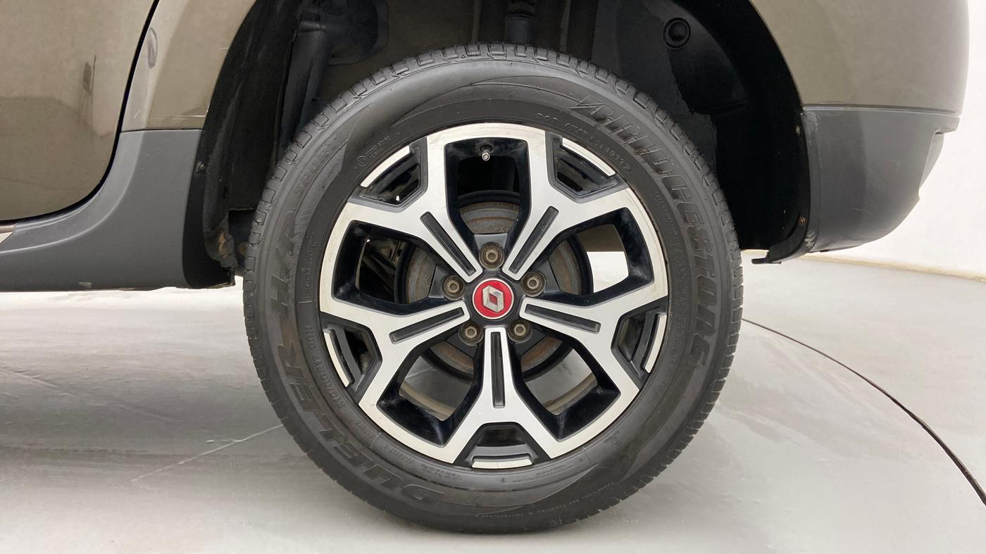 2020 Renault Duster RXZ 1.3 TURBO PETROL MT, Petrol, Manual, 1,05,742 km, Left Rear Wheel