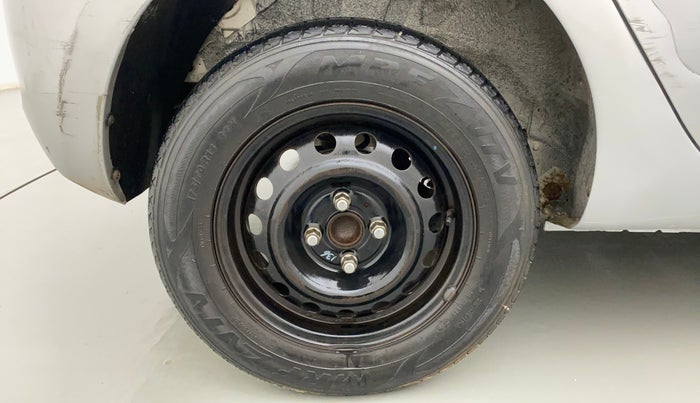 2011 Hyundai i20 MAGNA (O) 1.2, Petrol, Manual, 72,523 km, Right Rear Wheel