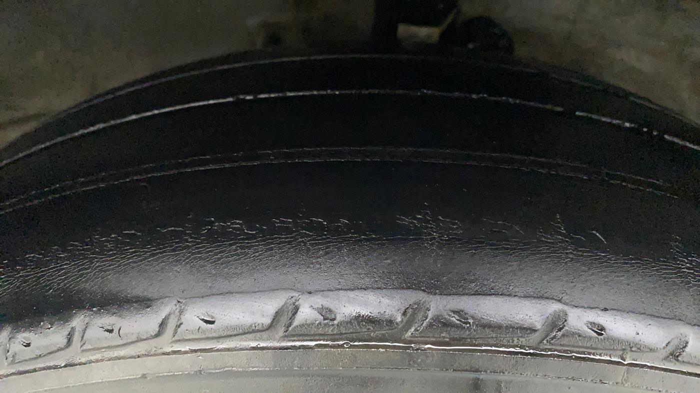 2011 Hyundai i20 MAGNA (O) 1.2, Petrol, Manual, 72,523 km, Right Front Tyre Tread