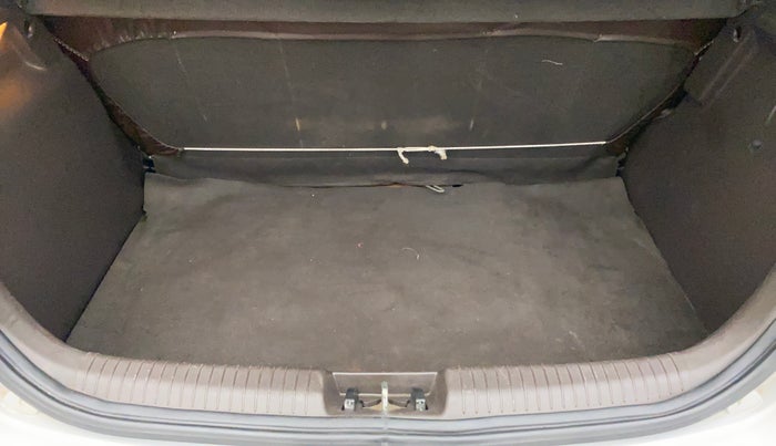 2011 Hyundai i20 MAGNA (O) 1.2, Petrol, Manual, 72,523 km, Boot Inside
