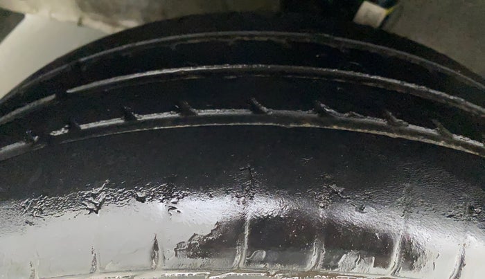 2011 Hyundai i20 MAGNA (O) 1.2, Petrol, Manual, 72,523 km, Left Front Tyre Tread