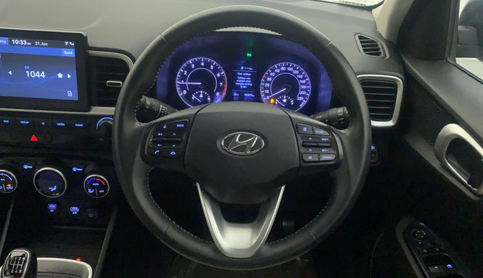 2019 Hyundai VENUE SX 1.0 (O) TURBO, Petrol, Manual, 45,750 km, Steering Wheel Close Up