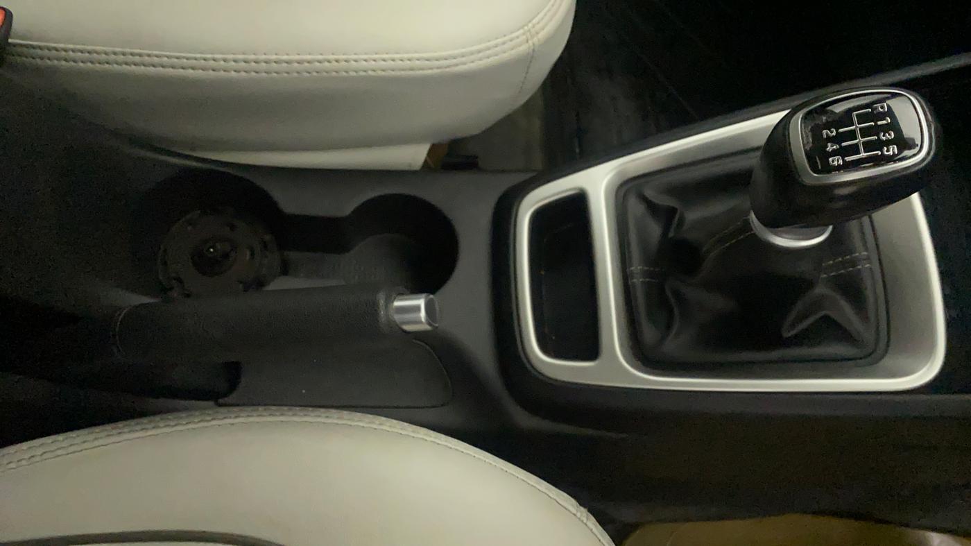 2019 Hyundai VENUE SX 1.0 (O) TURBO, Petrol, Manual, 45,750 km, Gear Lever