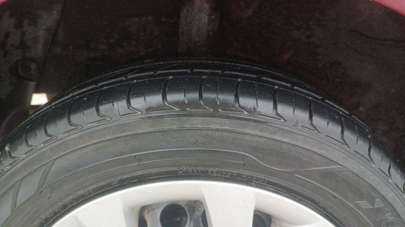 2015 Hyundai Grand i10 SPORTZ 1.2 KAPPA VTVT, Petrol, Manual, 67,581 km, Right Rear Tyre Tread